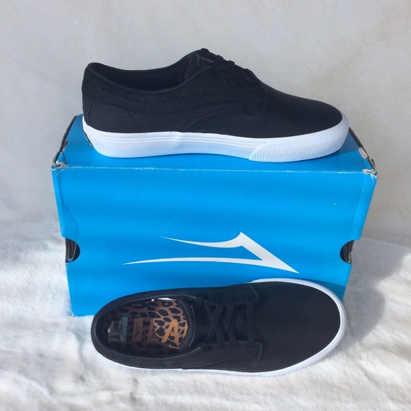 NEW IN BOX Lakai Oiled Suede Sneakers - Picture 1 of 5